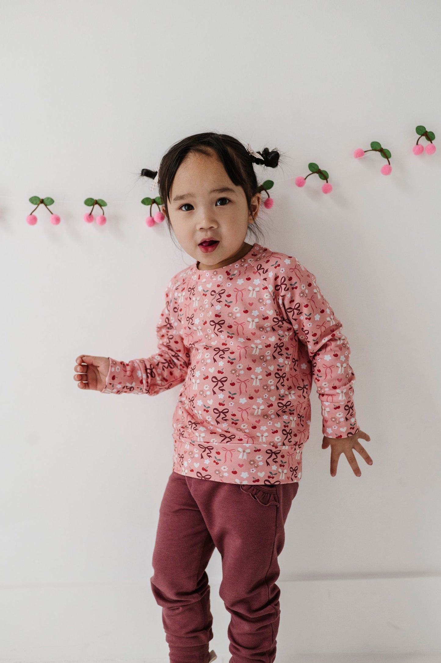 Girl's Raglan Sweatshirt